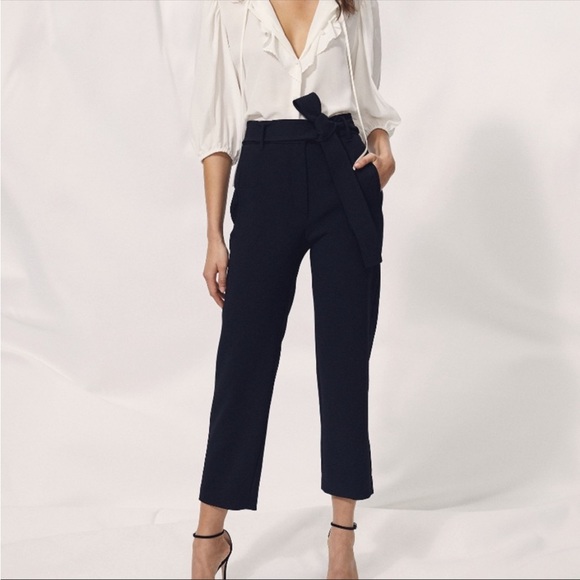 Aritzia Pants - Aritzia Wilfred Black Jallade Tie-Front Pant Cropped High-Waist Size 4